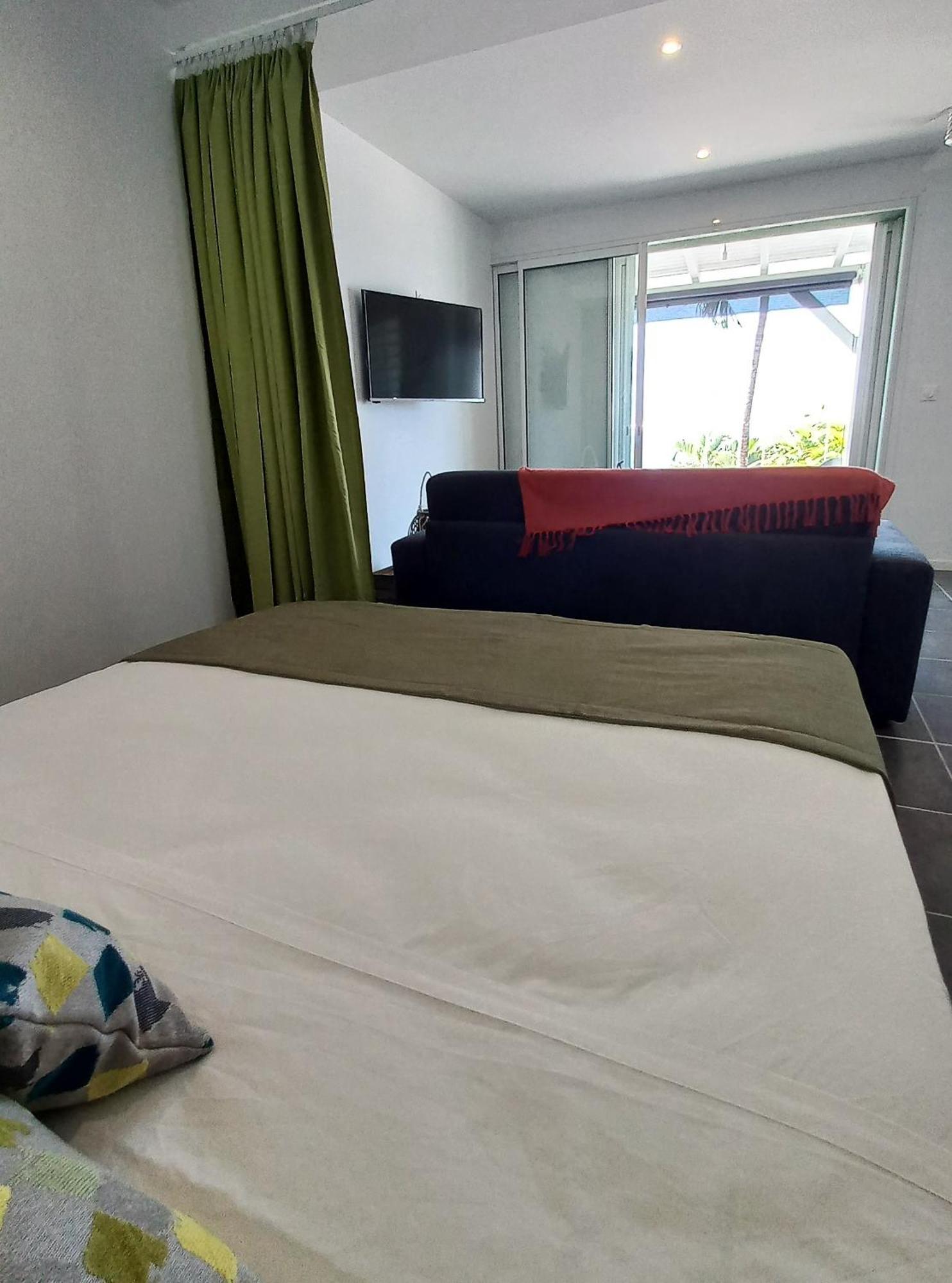 Logements Vue Mer Acces Piscine En Guadeloupe Bouillante Buitenkant foto