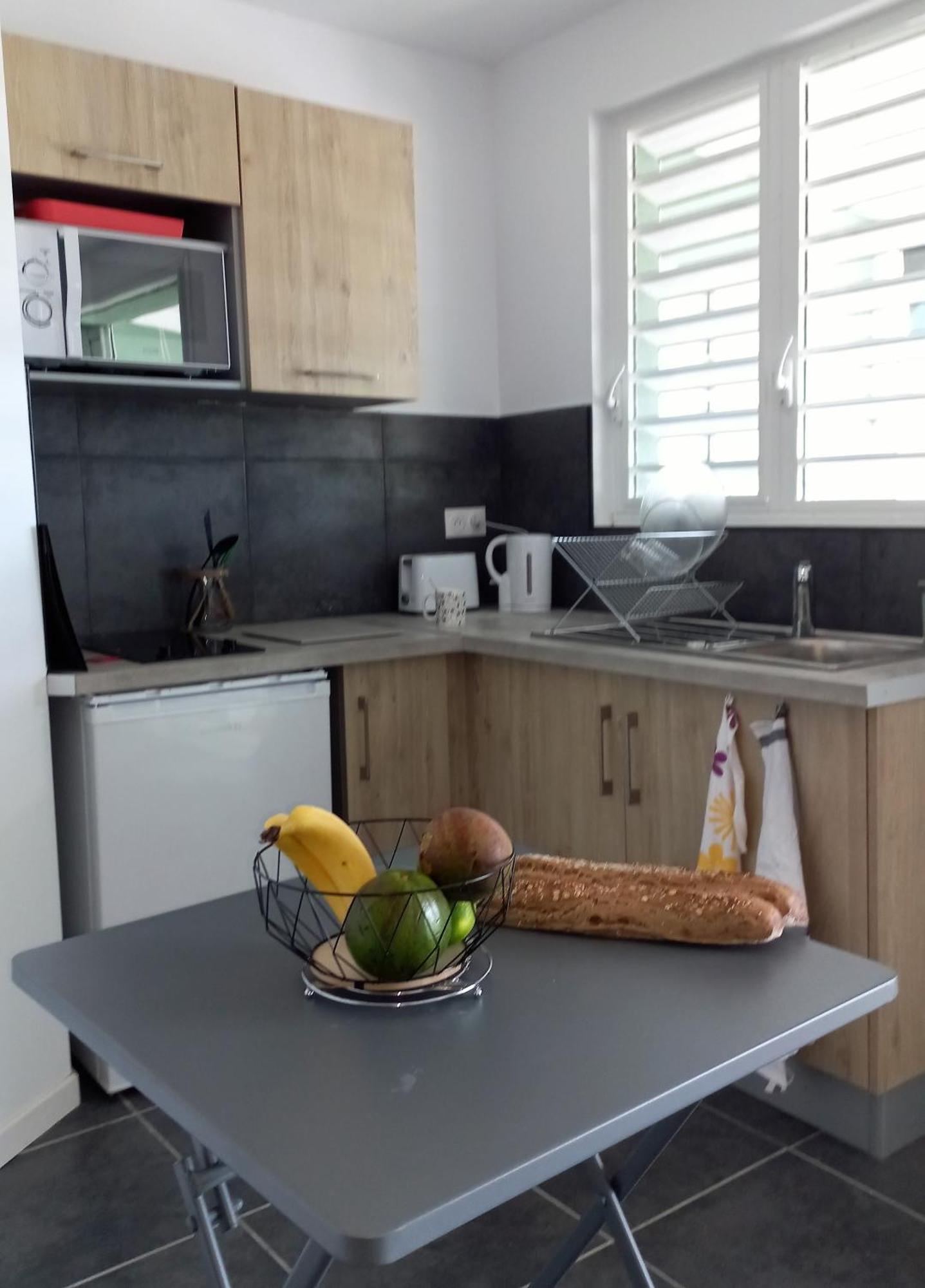 Logements Vue Mer Acces Piscine En Guadeloupe Bouillante Buitenkant foto